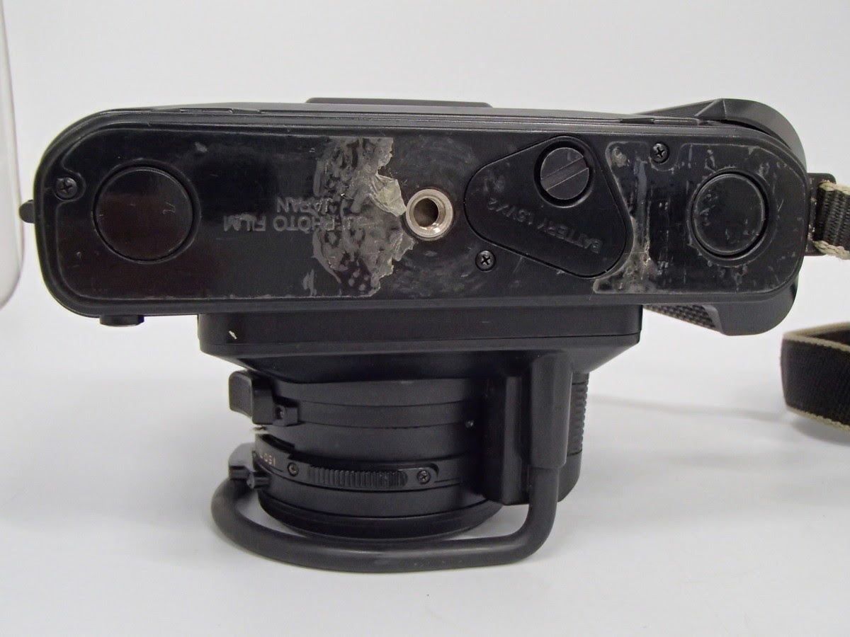 FUJI　6×4.5　GS645S Professional wide60 EBC FUJINON W60mm F4 中判フィルムカメラ　レンジファインダー　下側