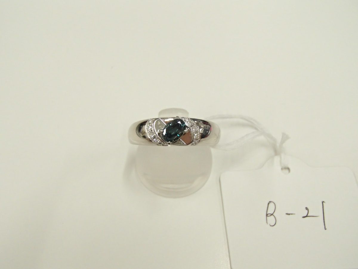 アレキサンドライトのリングを高額買取しました！ 茨城県のお客様 - 買取のラフテル