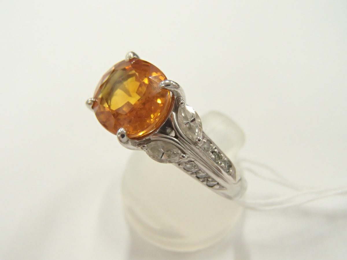 pt900 サファ 8.5g S:4.86ct/D: 0.6ct