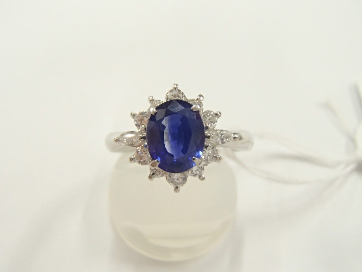 サファイアリング　Pt900  5.8g 1.39ct　 0.37ct