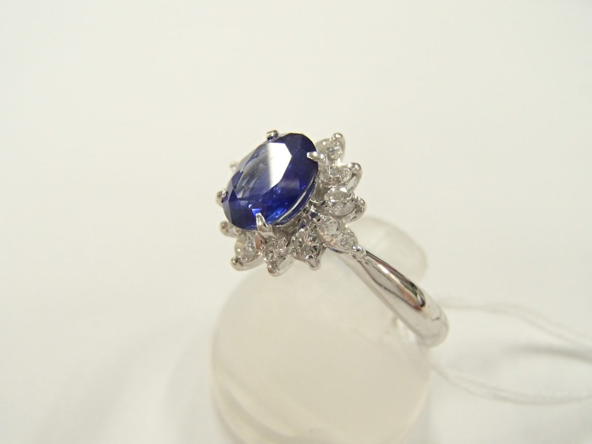 サファイアリング　Pt900  5.8g 1.39ct　 0.37ct