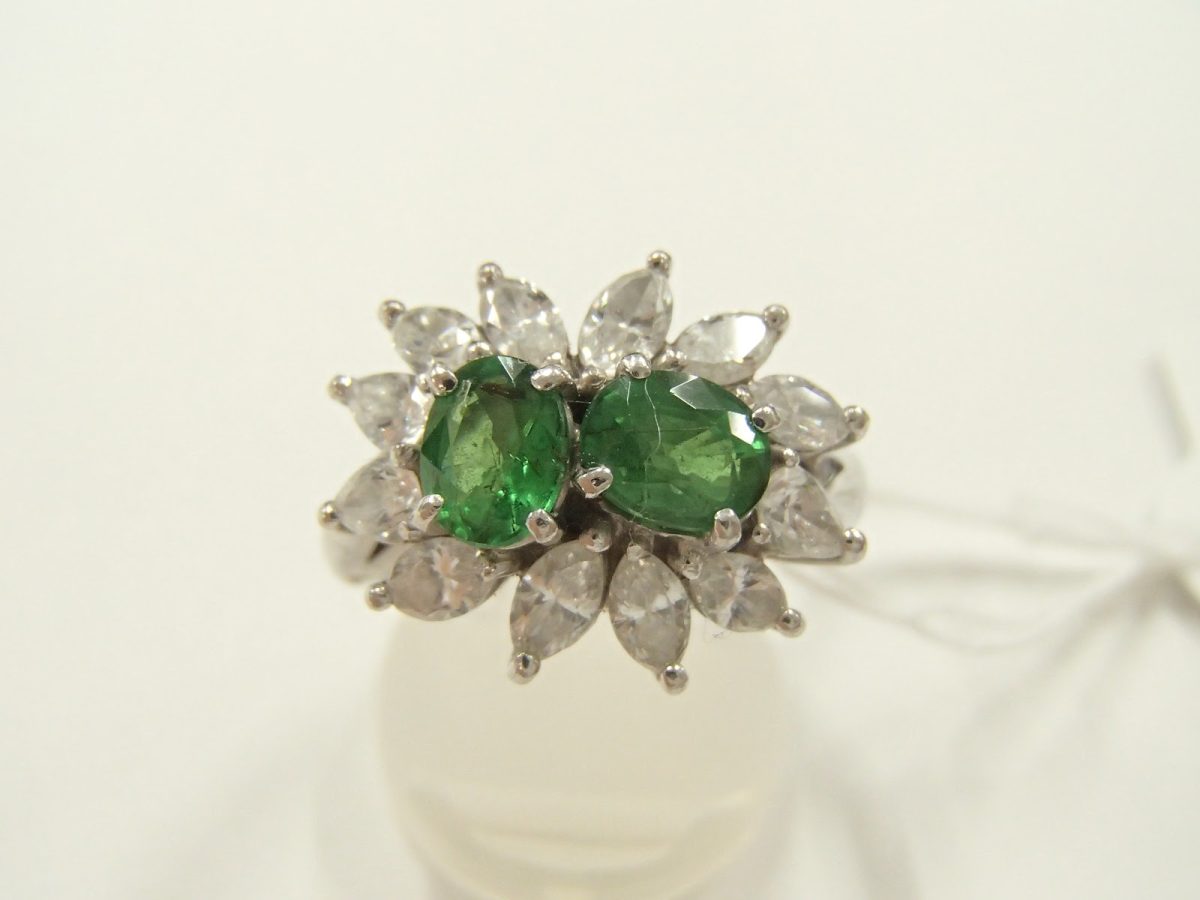 Pt900　ガーネット　12ｇ　1.52ct D1.382ct