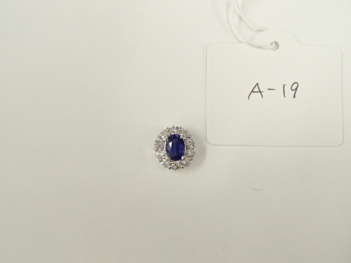 プラチナ　ペンダントトップ　サファイア1.03ct　ダイヤ0.63ct　総重量2.6g