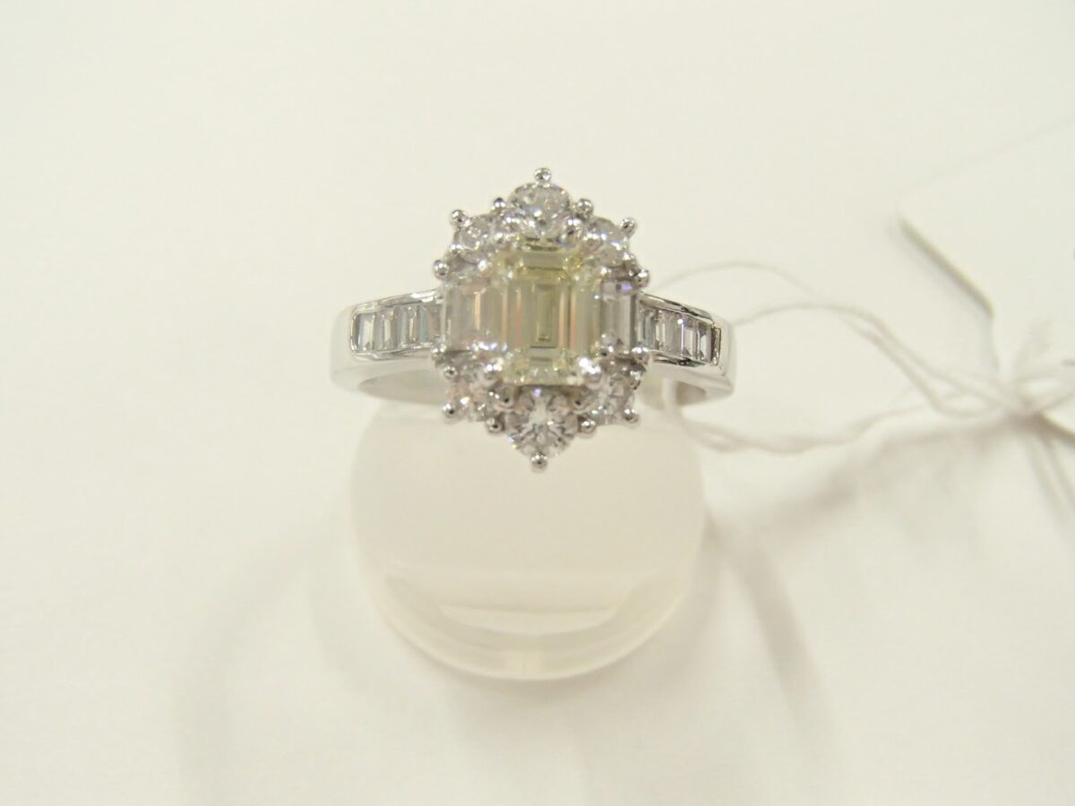 ダイヤモンドリング Pt900 0.65ct