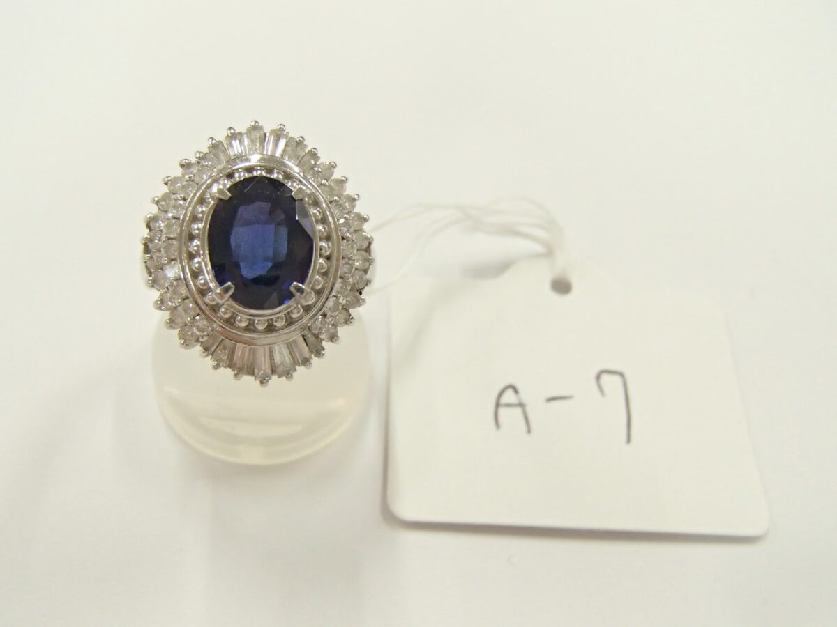 Pt900 サファイヤリング ｓ2.33ct d0.71ct 9.5g