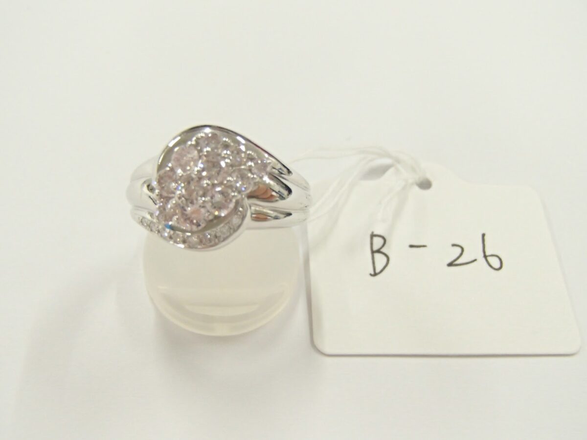 pt900 プラチナ900 ダイヤモンド 総重量8.0g 0.7ct 0.06ct