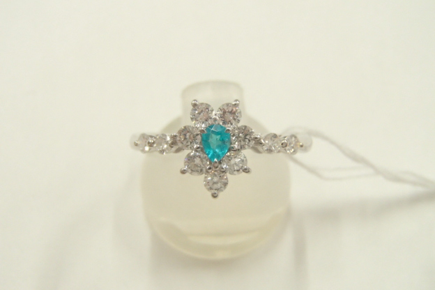 pt900 パライバ 3.1g 0.09ct 0.45ct 