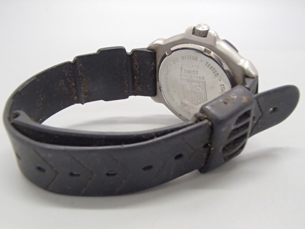 タグホイヤー QZ 377.513 フォーミュラ　プロフェッショナル 200M メンズ腕時計