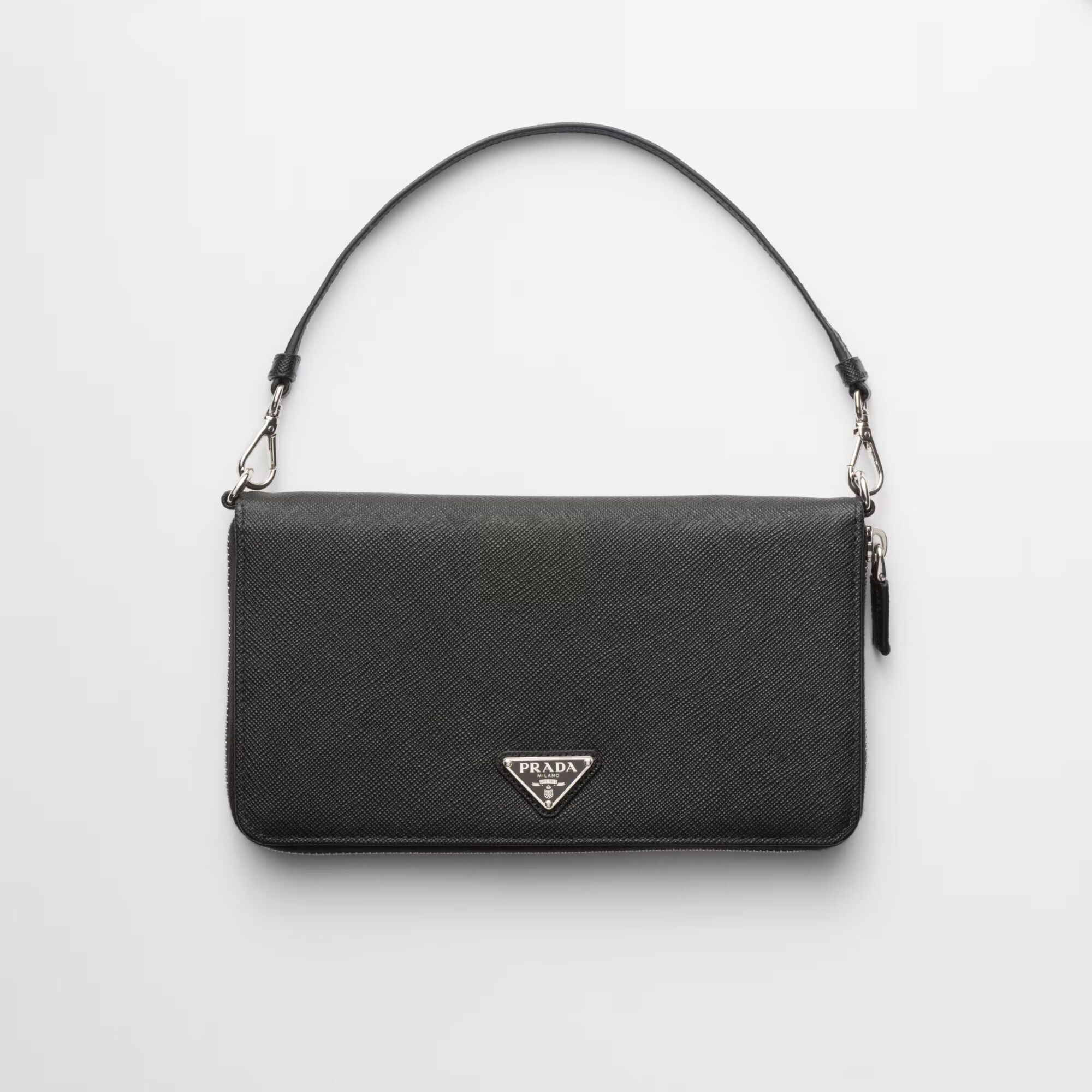 プラダ サフィアーノレザー ドキュメントホルダー  素材:レザー 色:ブラック