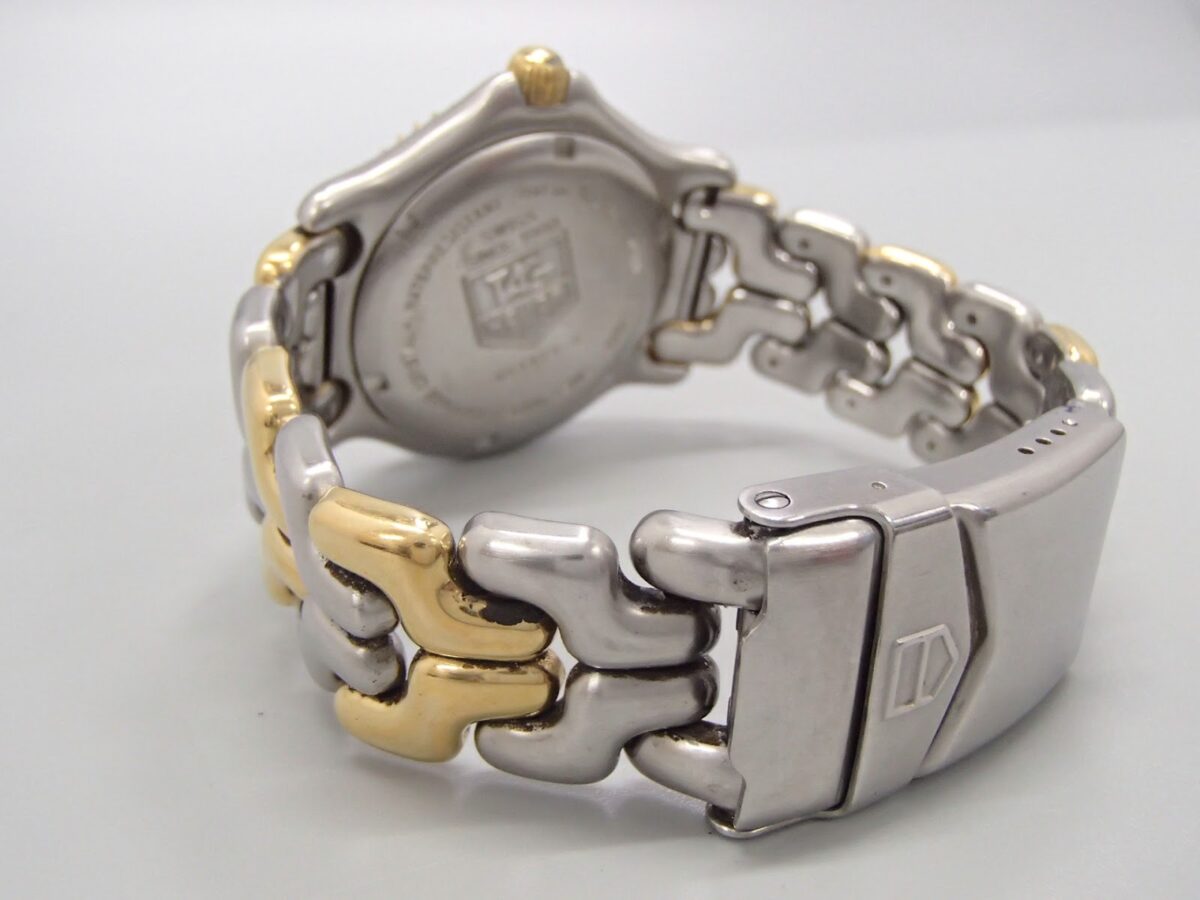 タグホイヤー　プロフェッショナル　200M　WG1121-1　デイト　クウォーツ　メンズ腕時計