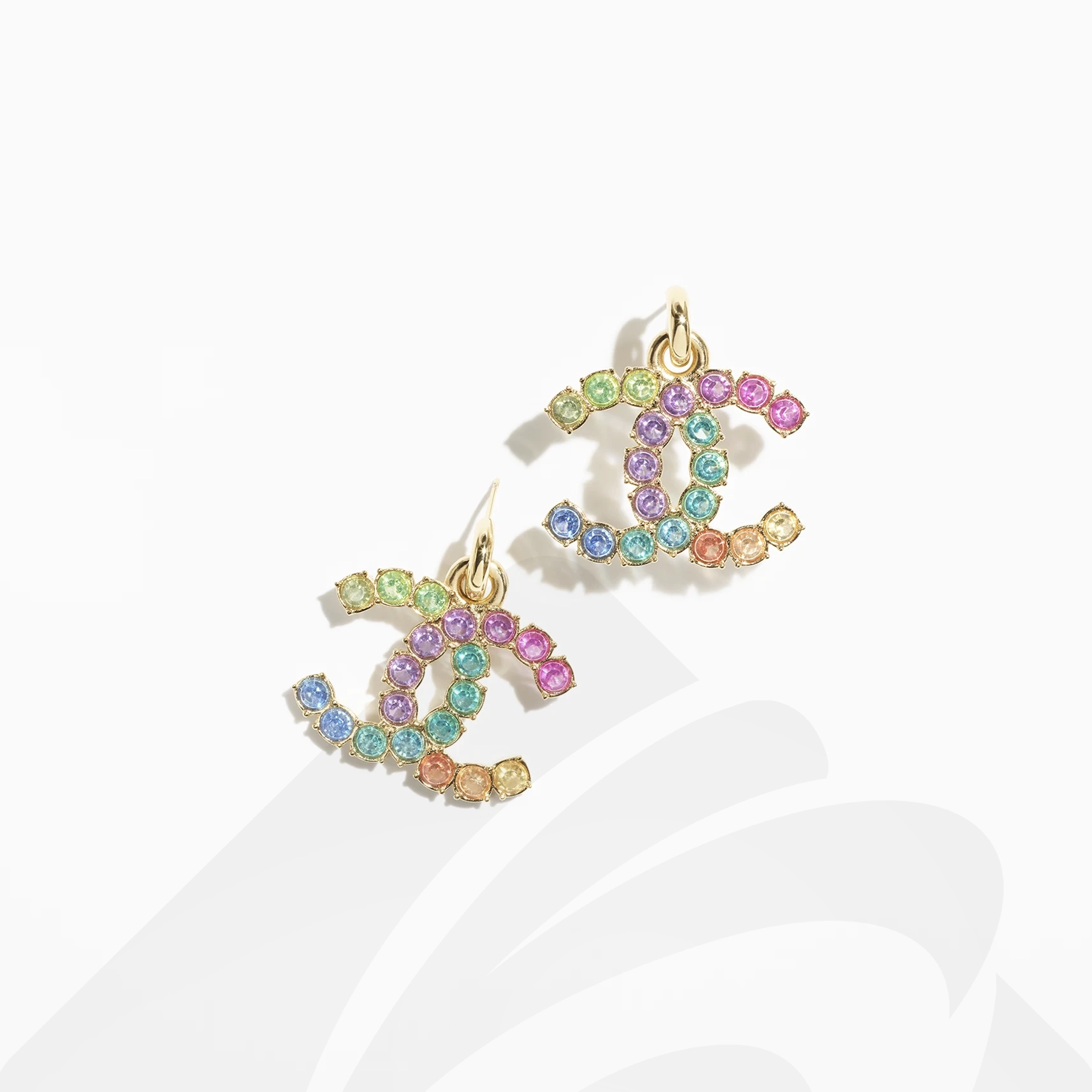 シャネル ココマーク/ロゴ ピアス  素材:メタル & ストラス 色:ゴールド & マルチカラー