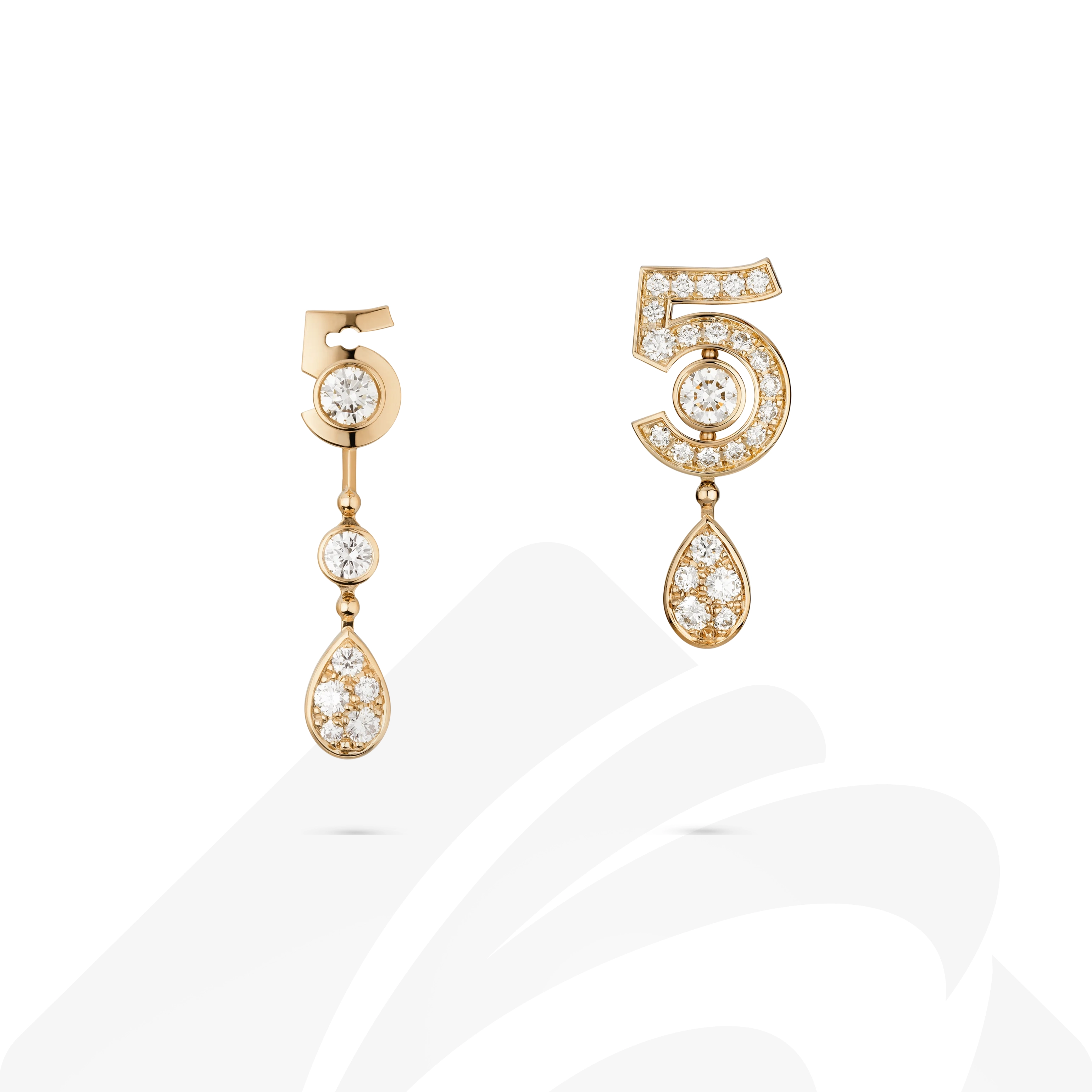 シャネル エターナル シャネル N°5 イヤリング  素材:18Kベージュゴールド、ダイヤモンド/18Kホワイトゴールド、ダイヤモンド 色:ベージュゴールド/ホワイトゴールド