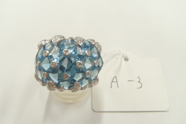 K18WG 11.77ct ダイヤ0.4ct 18g リング