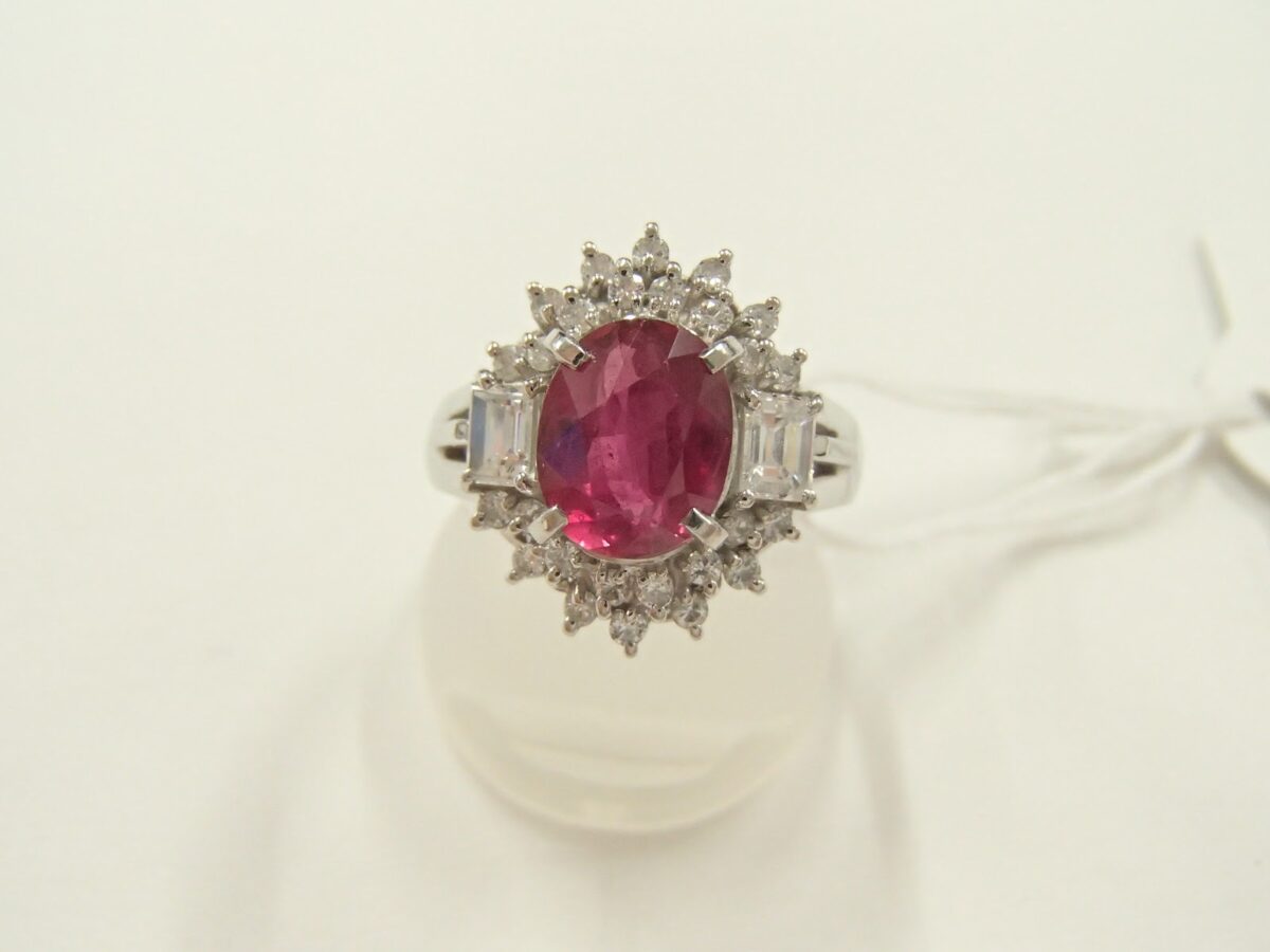 Pt900　ルビー　7.6g　2.03ｃｔ　Ｄ0.56ｃｔ　