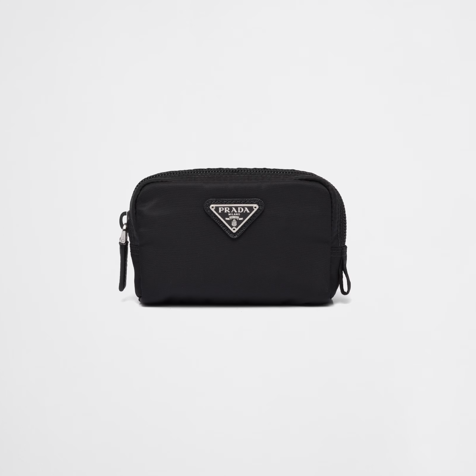 プラダ Re-Nylon ポーチ  素材:ファブリック 色:・ブラック
・ライトブルー
・ピンク
・サンドベージュ