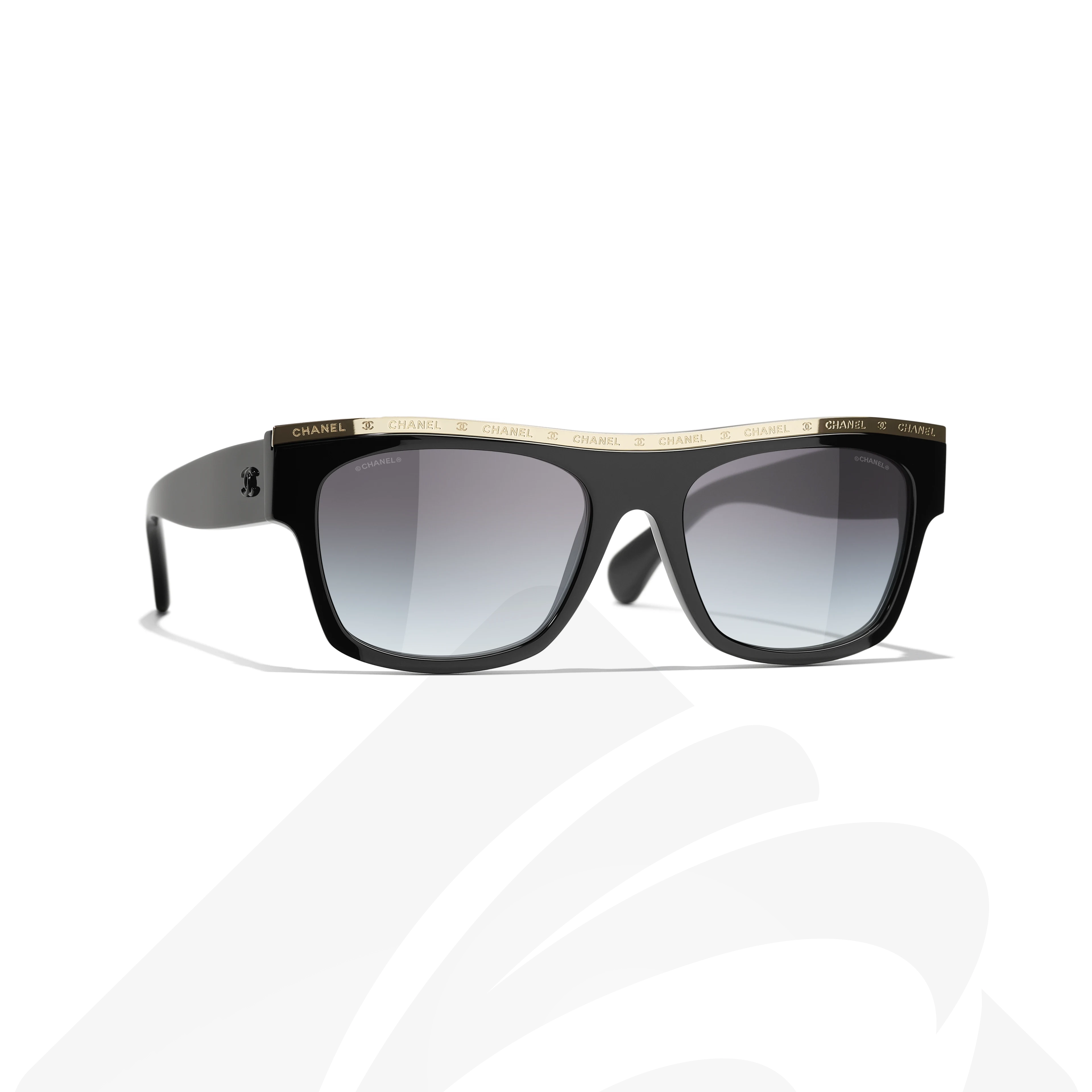 シャネル スクエア シェイプ アイウェア  素材:ブラックレンズ:グレー、グラディエント 色:アセテート