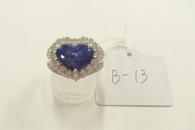 K18WGリング　サファイヤ5.10ct　ダイヤモンド2.08ct　総重量13.6ｇ