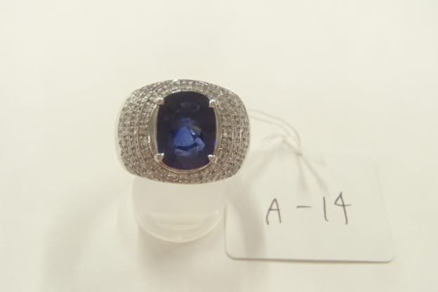 Pt900 サファイア5.88ct D1.33ct 45.6g リング