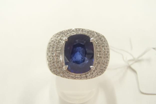 Pt900 サファイア5.88ct D1.33ct 45.6g リング