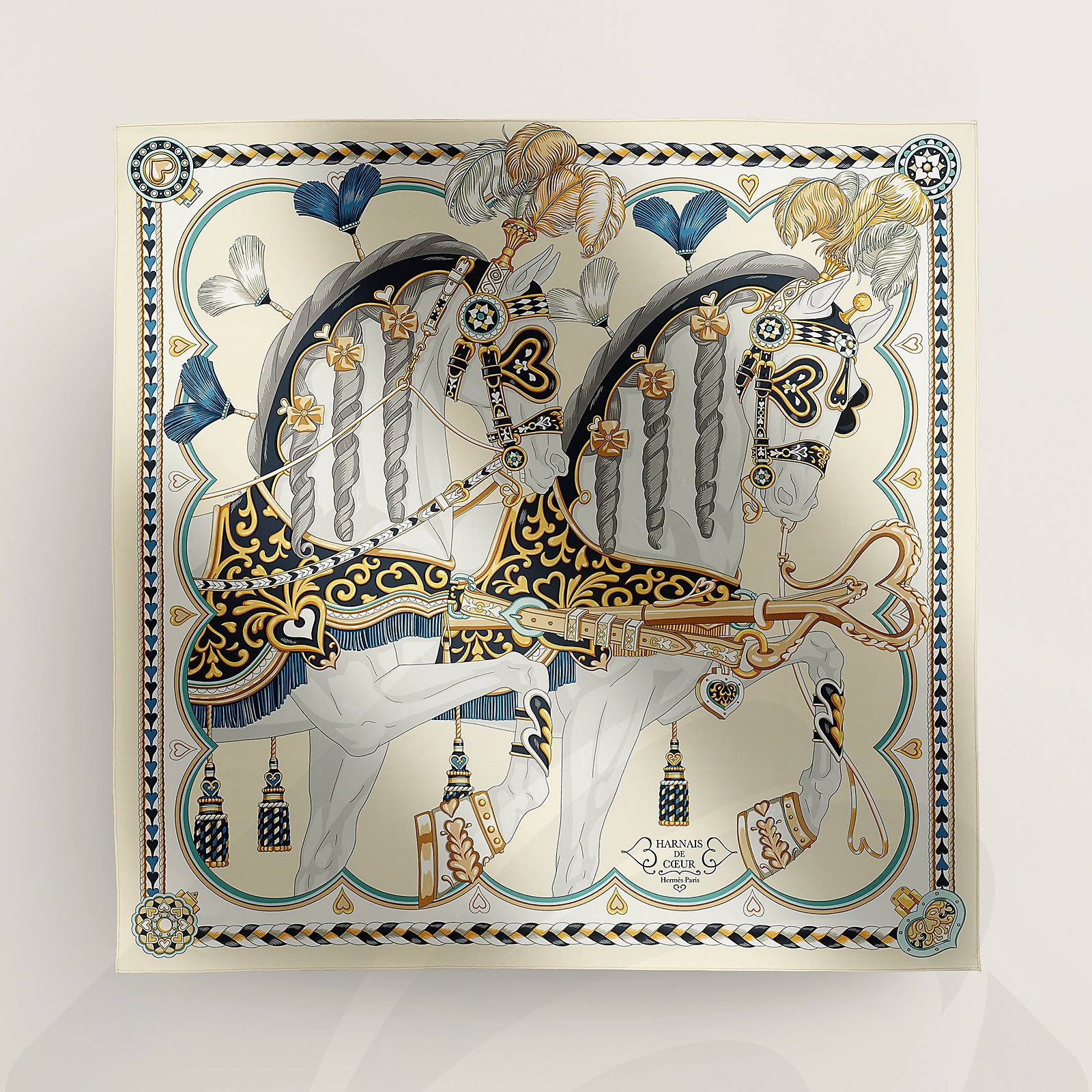 エルメス カレ 90 《アルネ・ドゥ・クール》 素材:カシミヤ 70% 絹 30% 色:・クレーム / マリン / ゴールド
・クレーム / グリ・ペルル / アプリコット
・オレンジ / 白 / ベージュ
・グリ・ペルル / ローズ・ボンボン / ブルー
・レッド / 白 / ゴールド
・マリン・フォンセ / モルドレ / 白
・ブルー・ノワール / クレーム / アントラシト