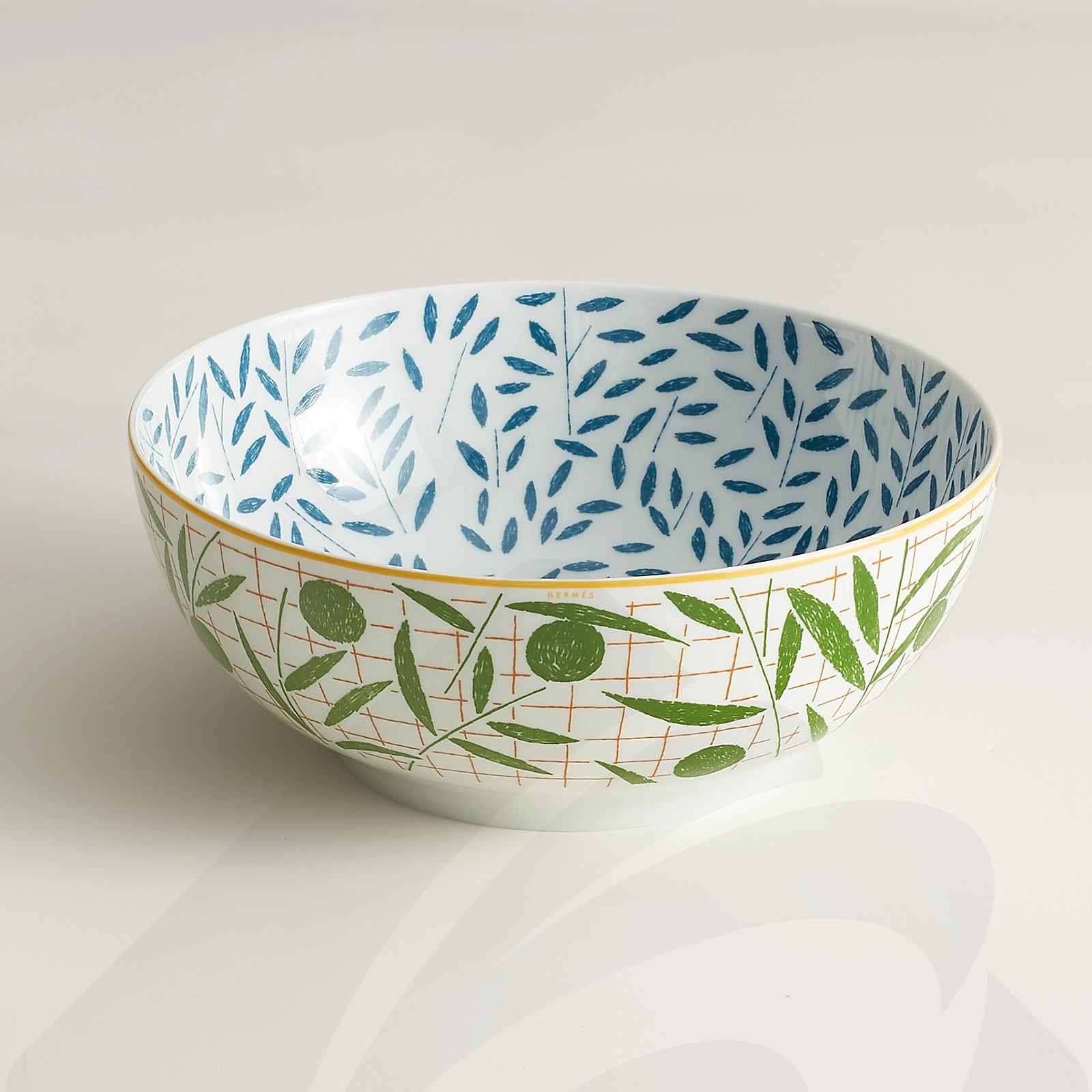 エルメス サラダボウル 〈ウォーク イン ザ ガーデン〉 素材:ポーセリン 色: