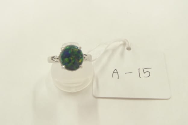 Pt900 ブラックオパール 3.8g 2.23ct