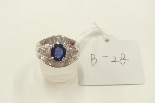 Pt900 サファイア1.13ct ダイヤ0.41ct リング 11.5g