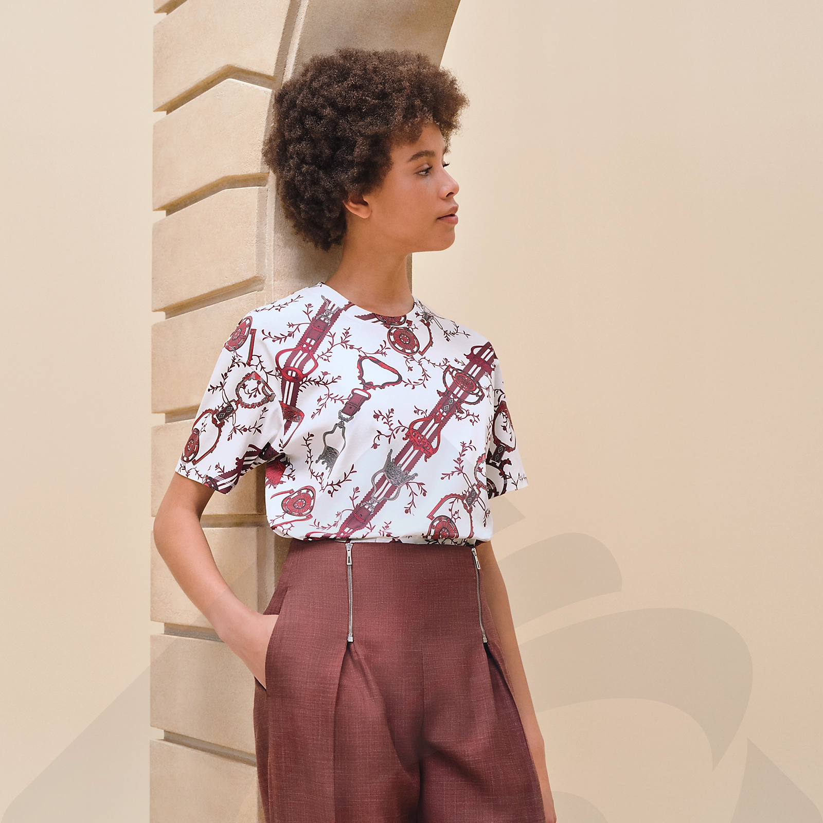 エルメス マキシTシャツ 《鐙》 インターロック  素材:綿 100% 色:ブラン・ナチュレル