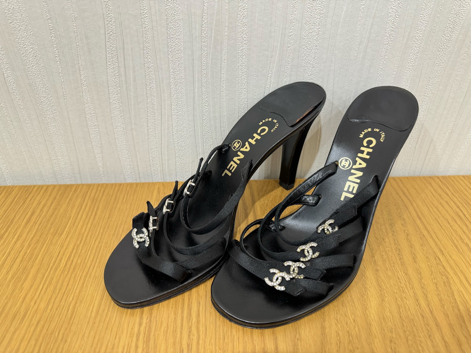シャネルのサンダルは新品じゃなくても買取可能！？ 東京都の