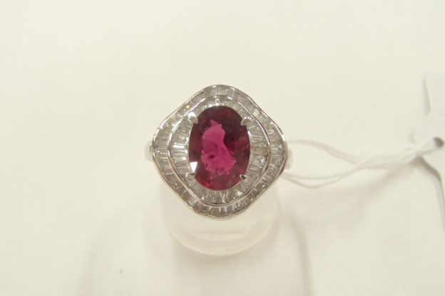 Pt900　ルビー　リング　7.7ｇ　2.4ct　1.00ct