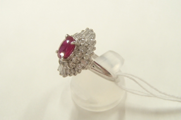 Pt900　ルビー　8.2g 1.128ct 0.28 0.62 