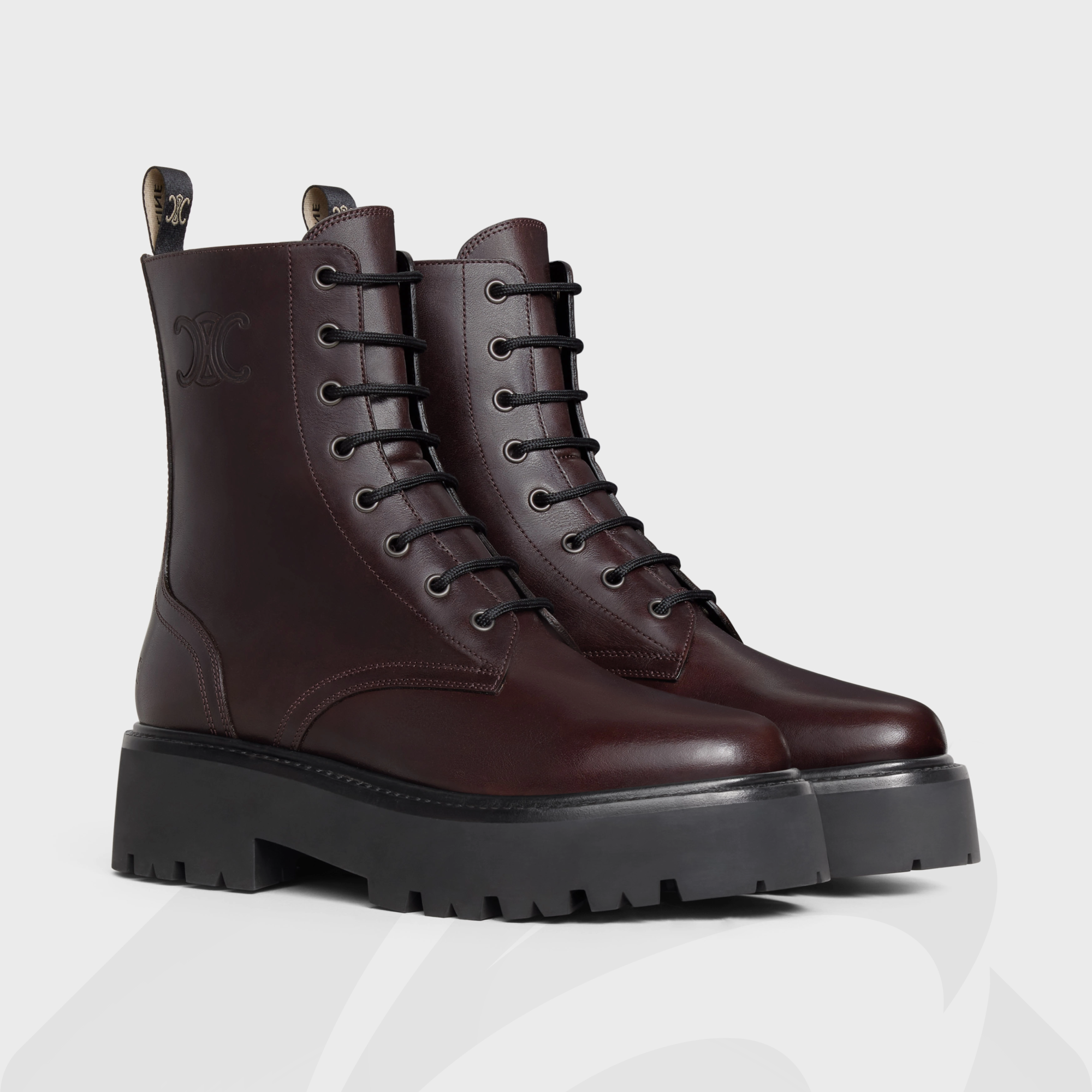 セリーヌ CELINE バルキー レースアップブーツ 素材:カーフスキン - ベジタルタンニン 色:・ダークブラウン
・ブラック