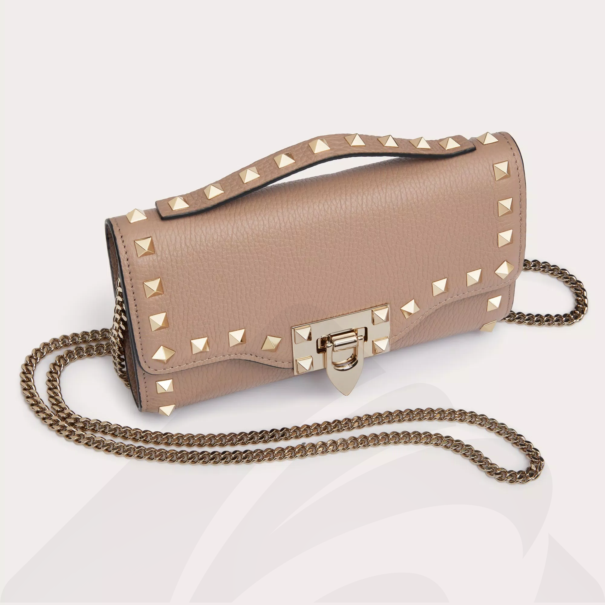 ヴァレンティノ ロックスタッズ グレインカーフスキン チェーンウォレット 素材:-- 色:パウダー(ピンク)