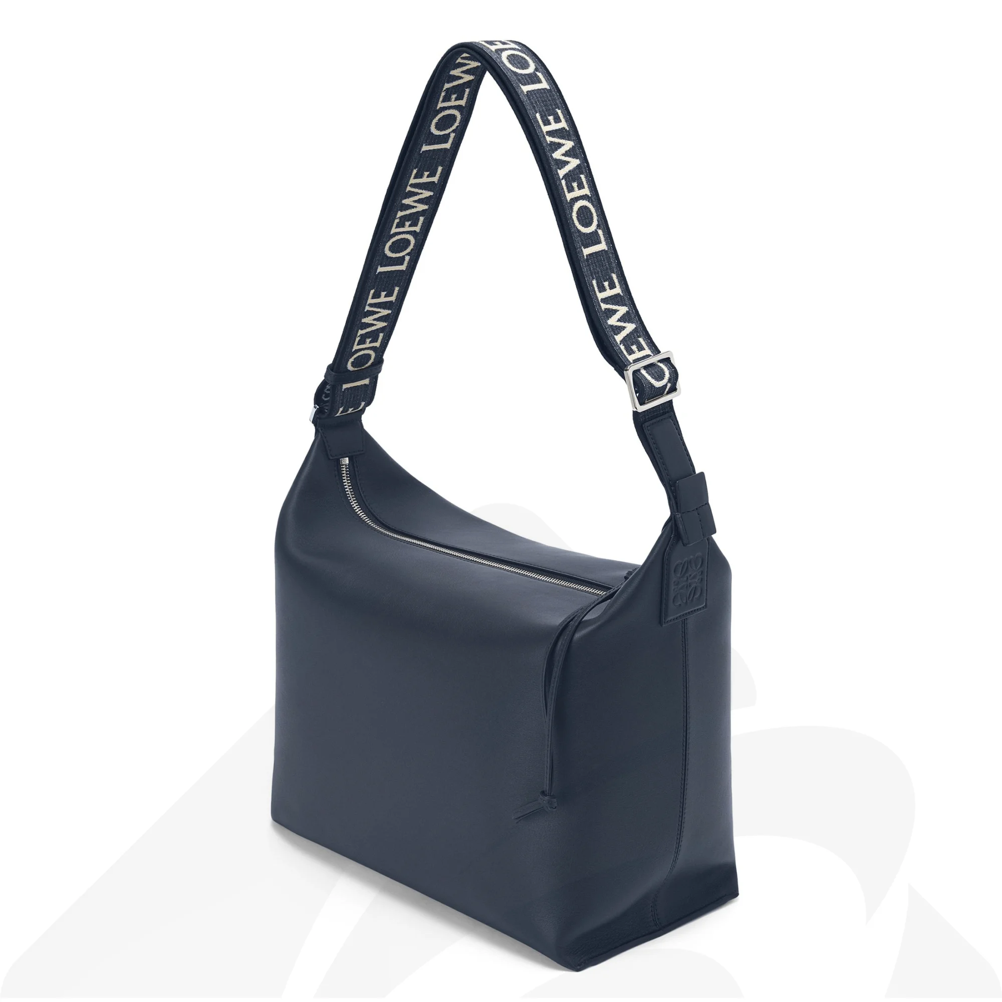 ロエベ キュービィ クロスボディバッグ  素材:サプルスムースカーフ/ジャカード 色:ディープネイビー