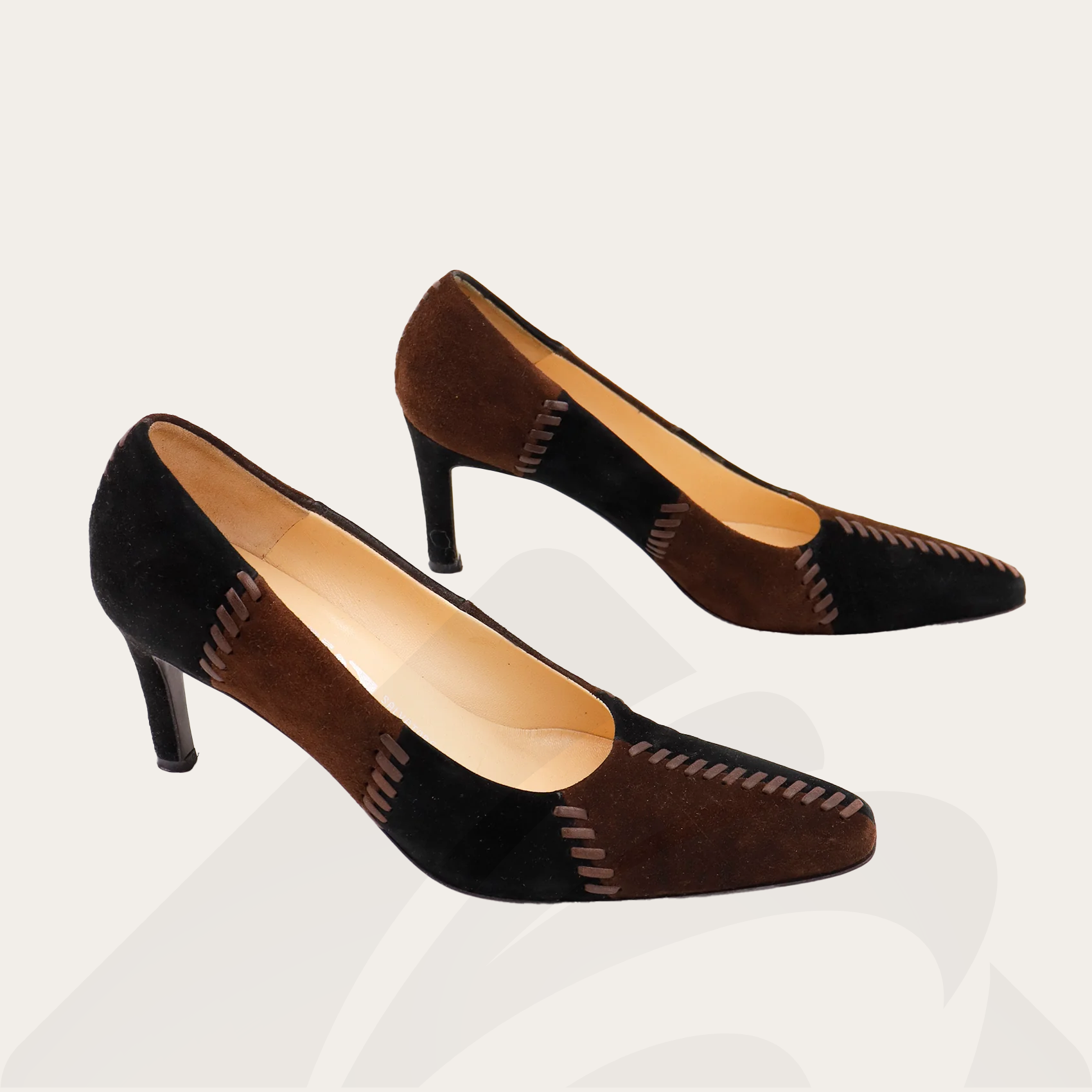 フェラガモ ヴィンテージ スエード パンプス  素材:スエード 色:マルチ