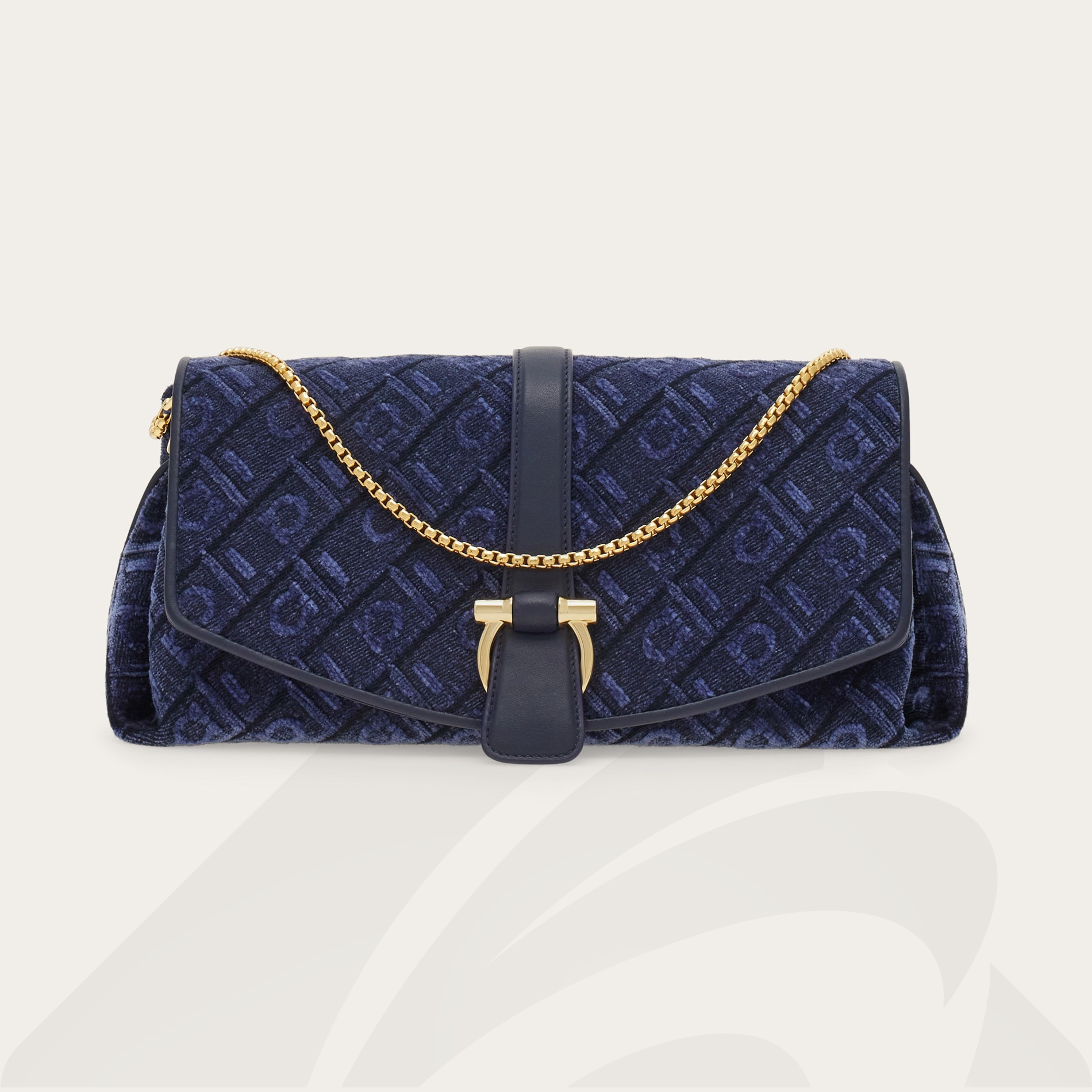 フェラガモ フラップクロスボディバッグ  素材:ファブリック/カーフ 色:デニム