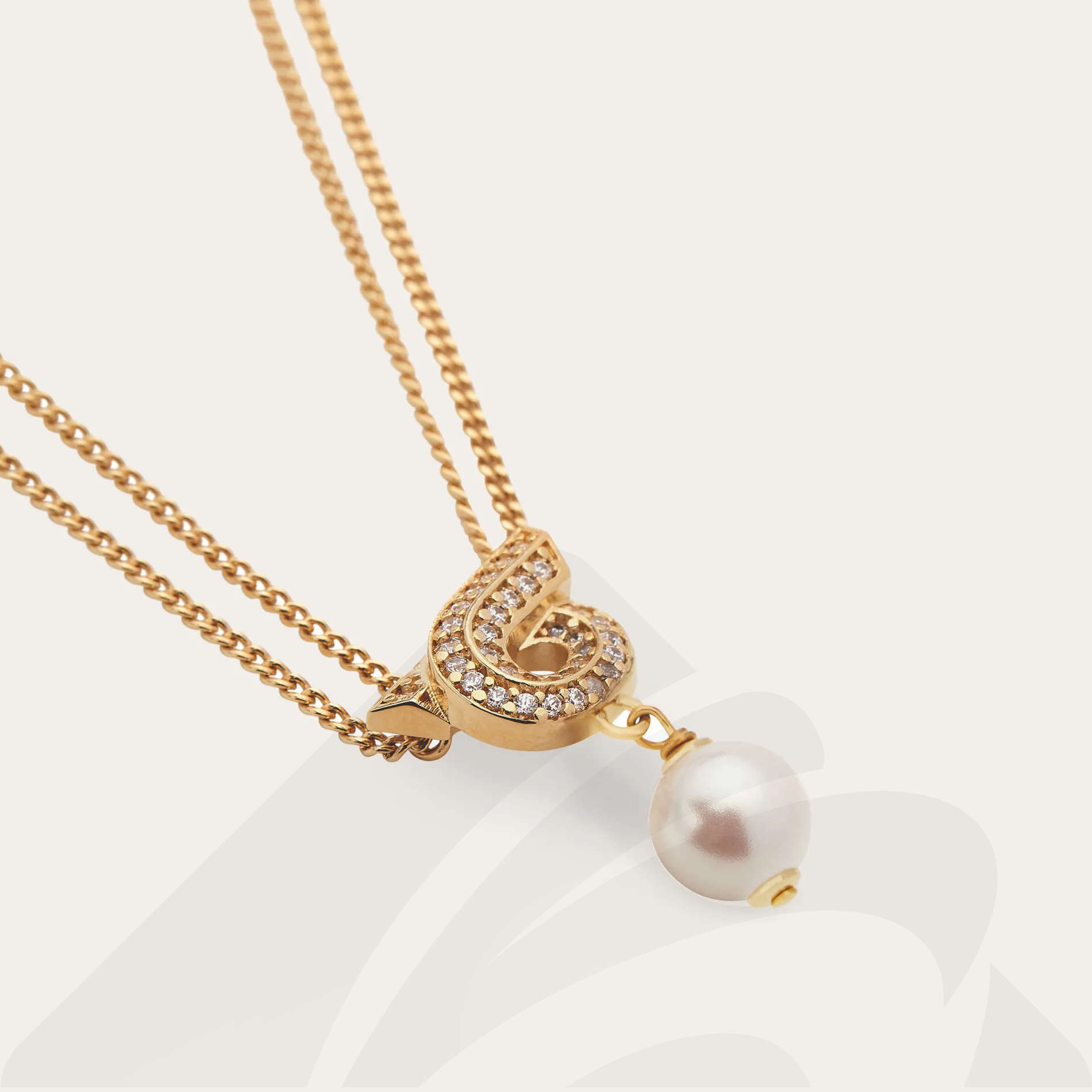 フェラガモ ガンチーニ パール&クリスタルネックレス  素材:真鍮/クリスタルガラス 色:ゴールド