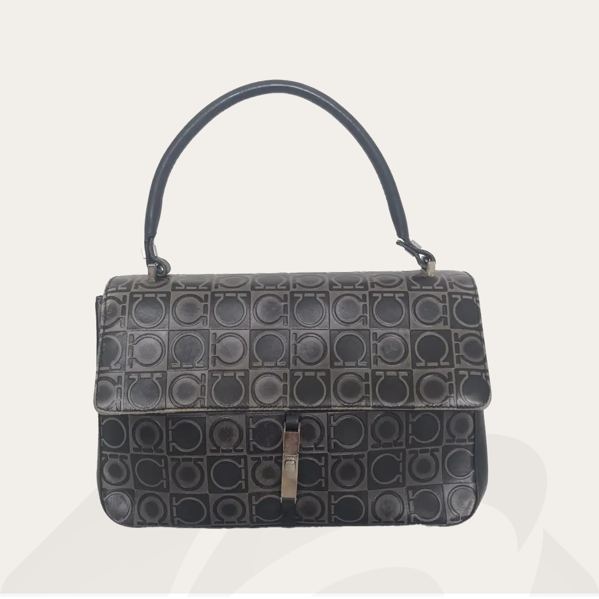 フェラガモ ヴィンテージ ハンドバッグ  素材:-- 色:ブラック