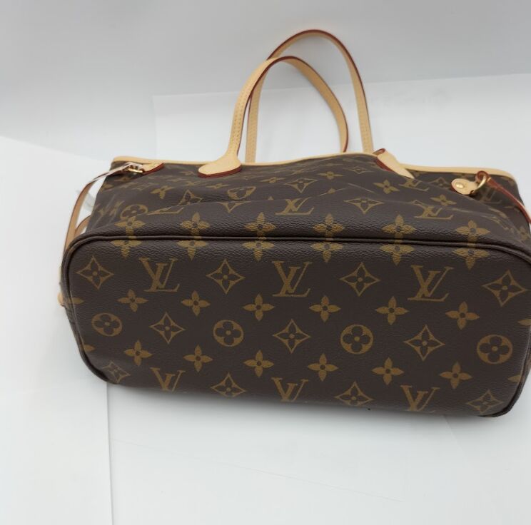 Louis Vuitton　ルイヴィトン　モノグラム　ネヴァーフルMM