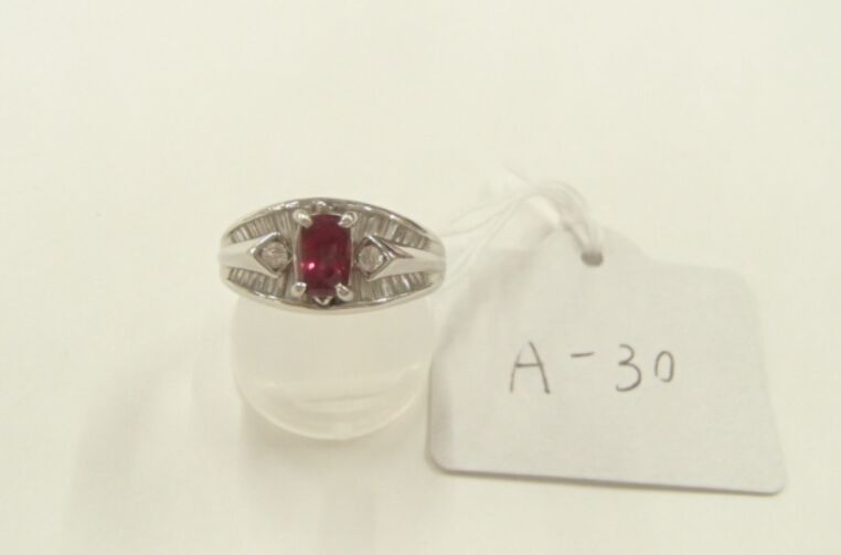 Pt900 ルビー1.07ct ダイヤ0.66ct 総重量9.2g