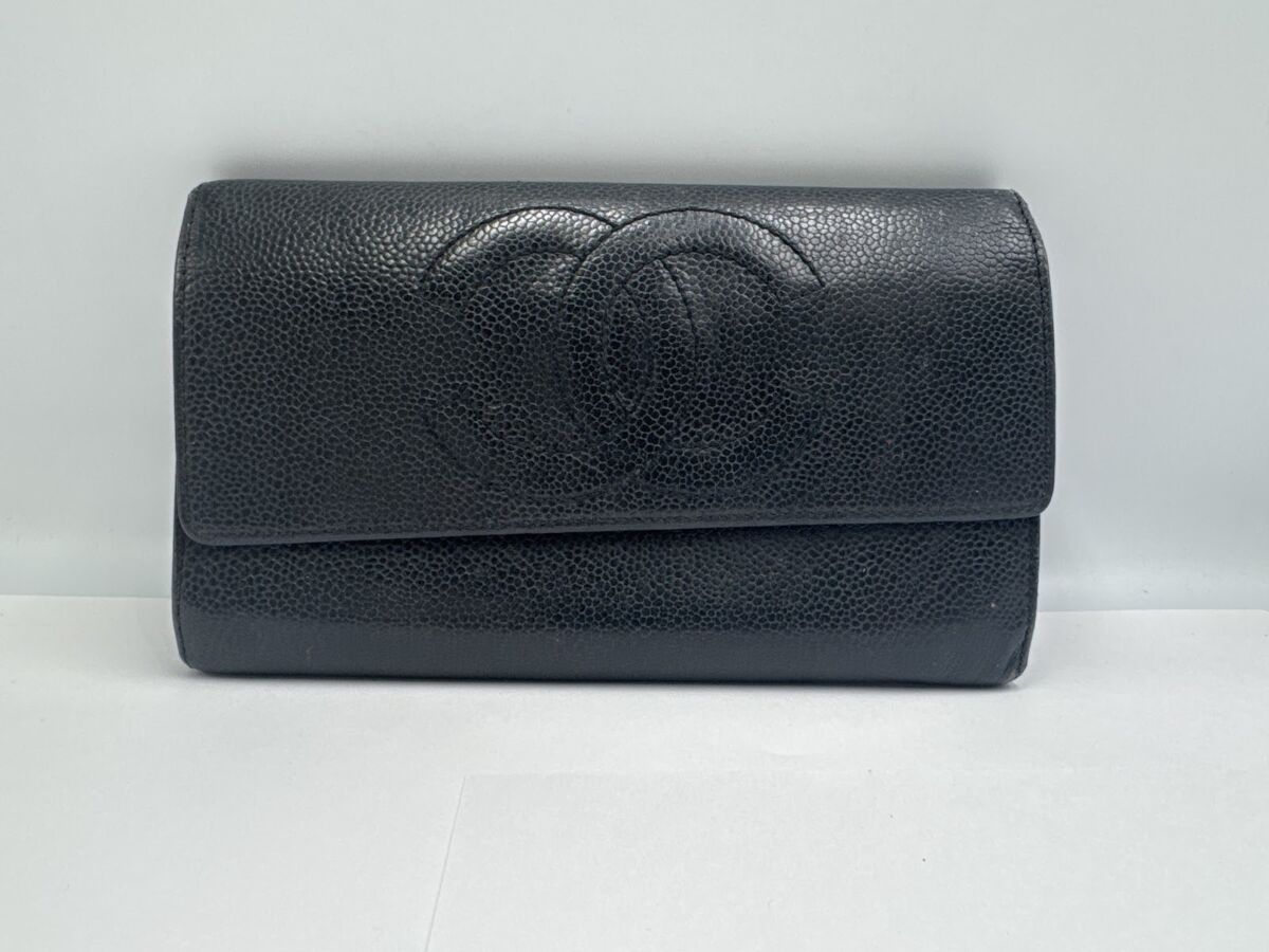 CHANEL キャビアスキン 長財布 ココマークレザーブラック