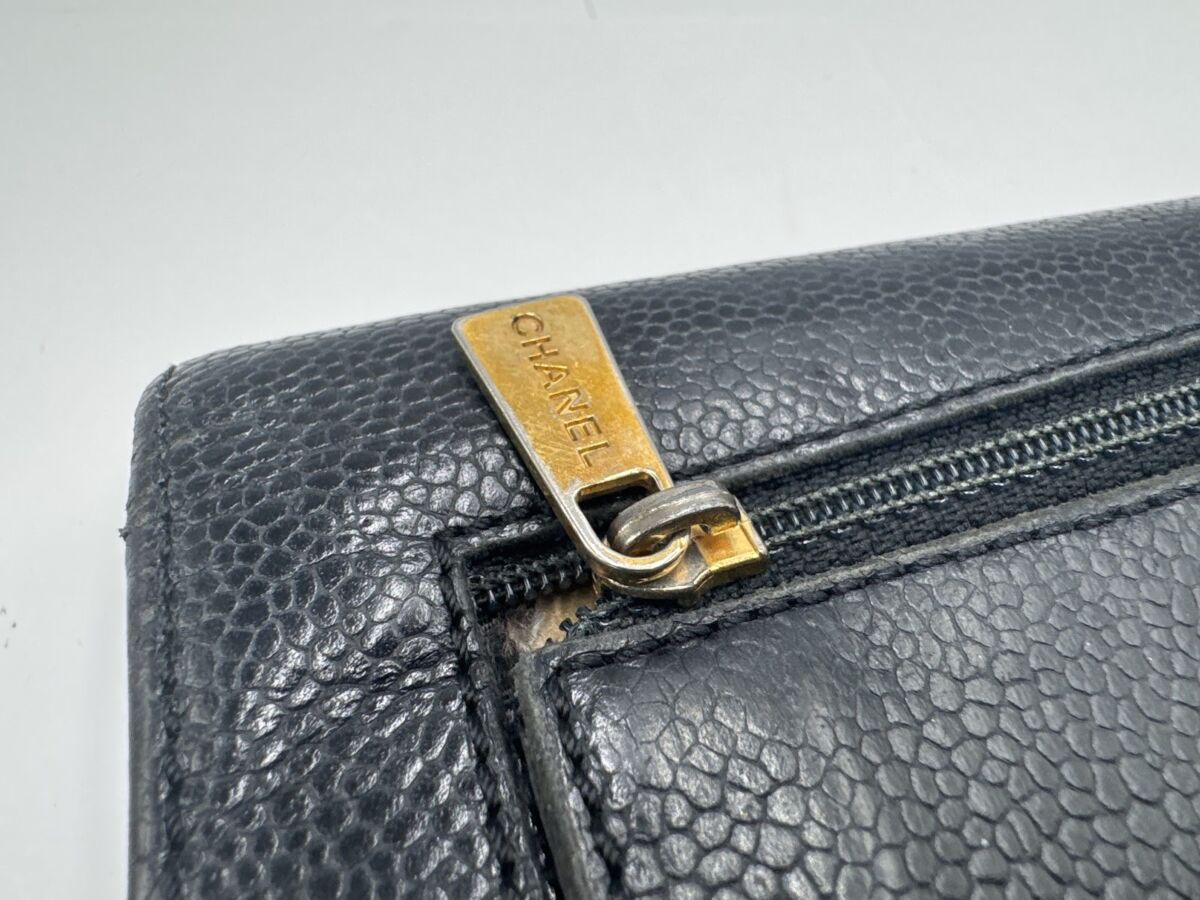 CHANEL キャビアスキン 長財布 ココマークレザーブラック
