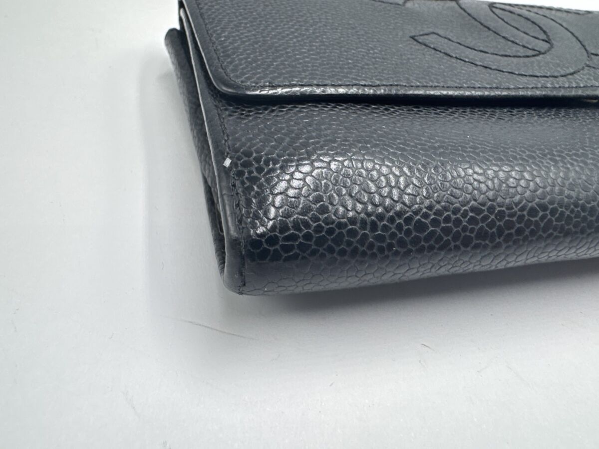 CHANEL キャビアスキン 長財布 ココマークレザーブラック