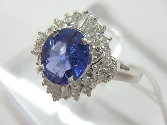 サファイアリング (pt900/サファイア: 2.02ct/ダイヤ: 0.51ct)