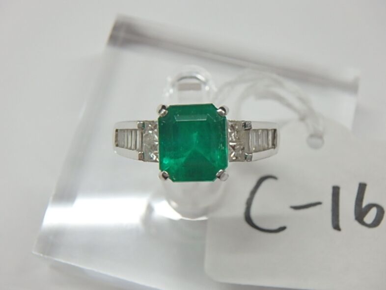 Pt900 エメラルド2.13ct ダイヤモンド0.55ct 総重量6.4g