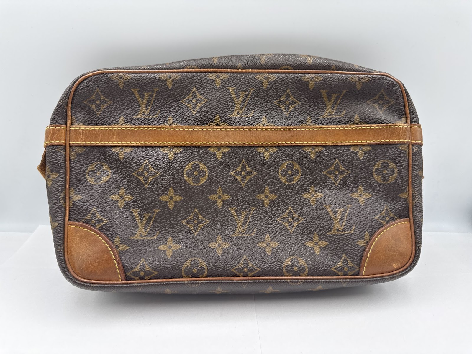 ルイヴィトンのセカンドバッグはこの時代でも売れる？ 群馬県のお客様