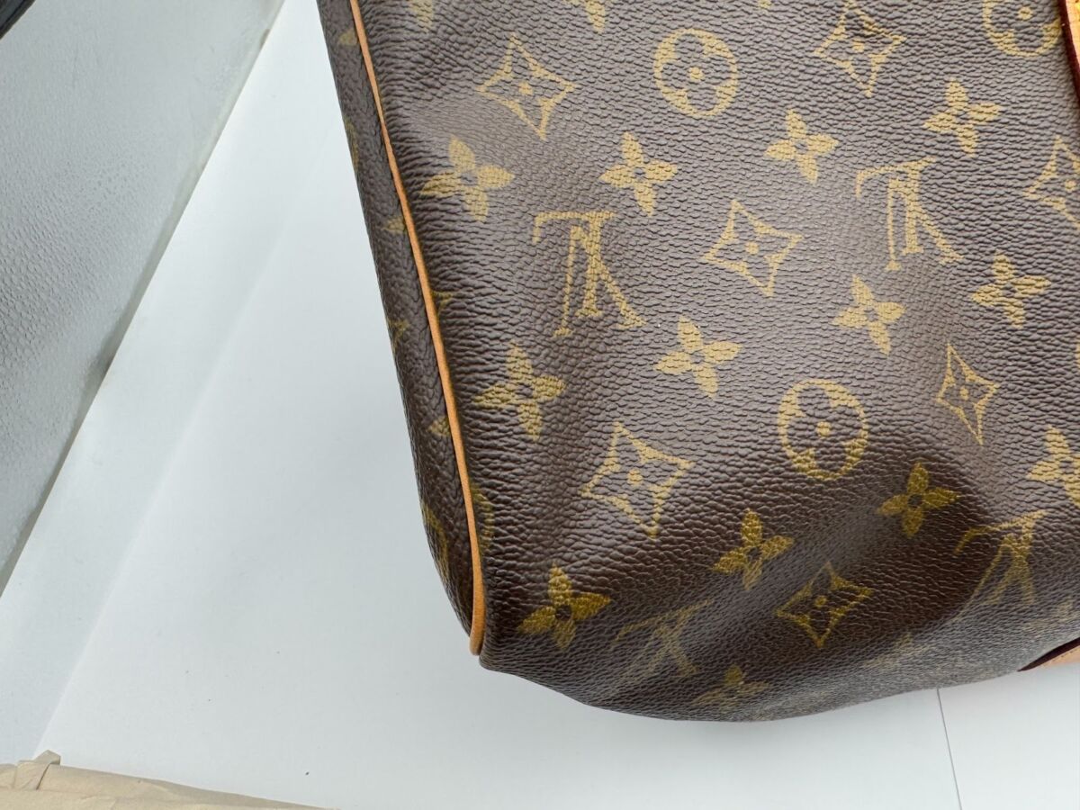 LOUIS VUITTON モノグラム キーポル