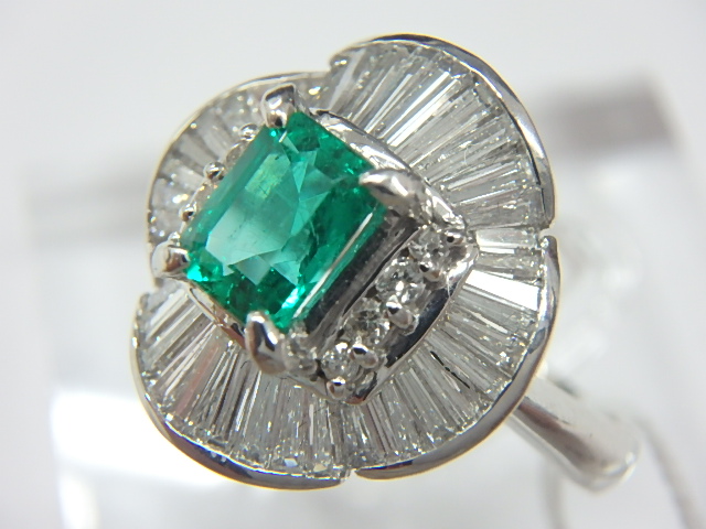 pt900 エメ 8.3g 0.62ct 0.87ct