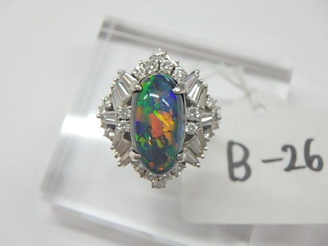 宝石 ブラックオパール指輪 3.36ct ダイヤ 1.37ct