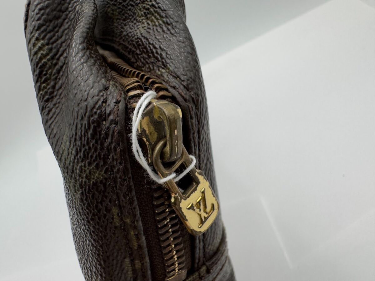 LOUIS VUITTON ルイ・ヴィトン トゥルーストワレット クラッチバッグ ポーチ
